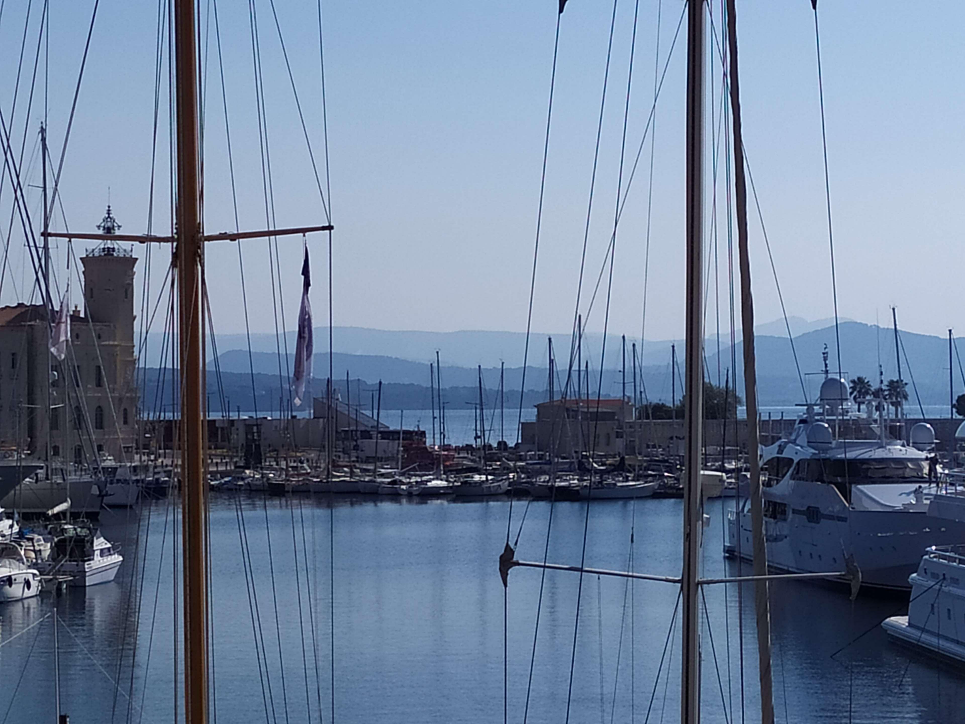 Hotel Western Premier Du Vieux-port 4*