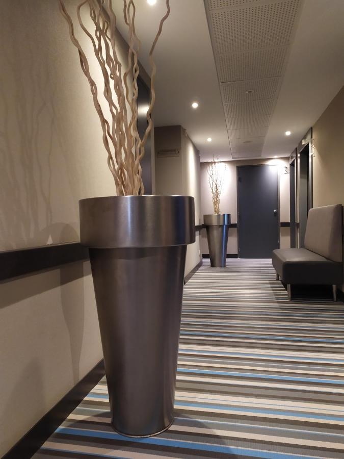 Western Premier Du Vieux-port Hotel 4*