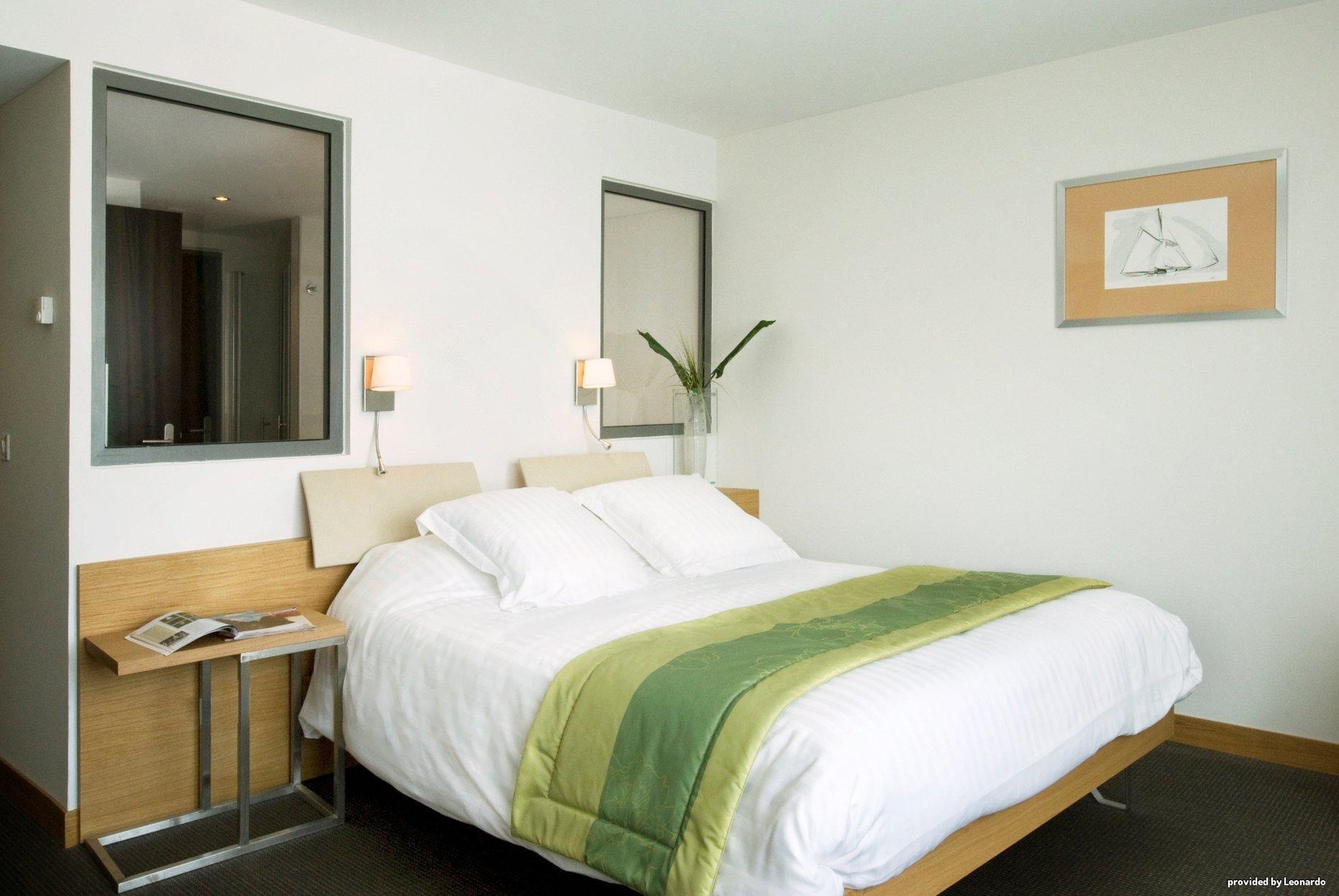 Western Premier Du Vieux-port Hotel 4*